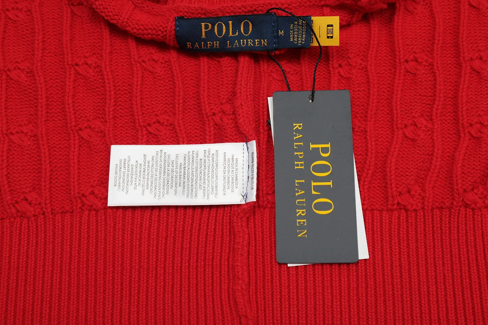 🅿️176 "Top quality" Style number: DS021# (not off the shelves all year round) [Ralph Lauren round neck cardigan solid color pony embroidered logo knitted short sleeves] ✅Ralph Lauren classic basic versatile all-season cardigan knitted short sleeves ✅Main supplier platform live broadcast Wholesale entities Replenish when out of stock Not off the shelves ✅ZP quality 1:1 version Scan the code to enter the GF website Counter quality ✅Details and quality are the only one in Guangzhou. Imported quality cotton yarn, focusing on high-end, cost-effective. Needless to say good quality. ✅The version is restored to the original order. The maximum size can be worn up to 160 pounds. Loose, comfortable and stress-free.